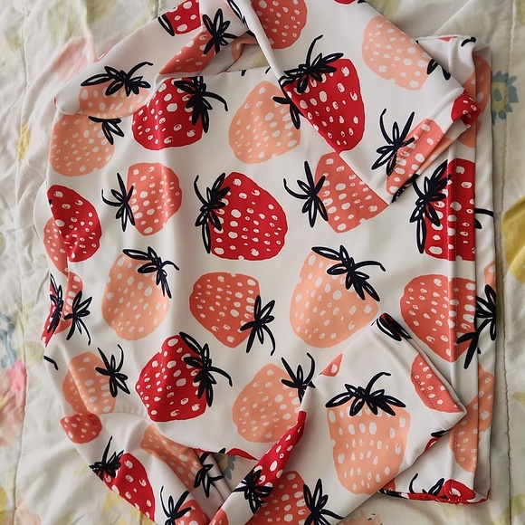 Carter's Longsleeve Swim 4T - Picture 5 of 6